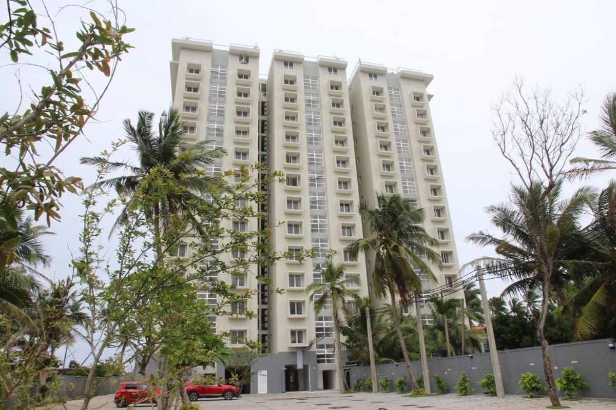 Apartamento Aqua Vista Uswetakeiyawa Exterior foto