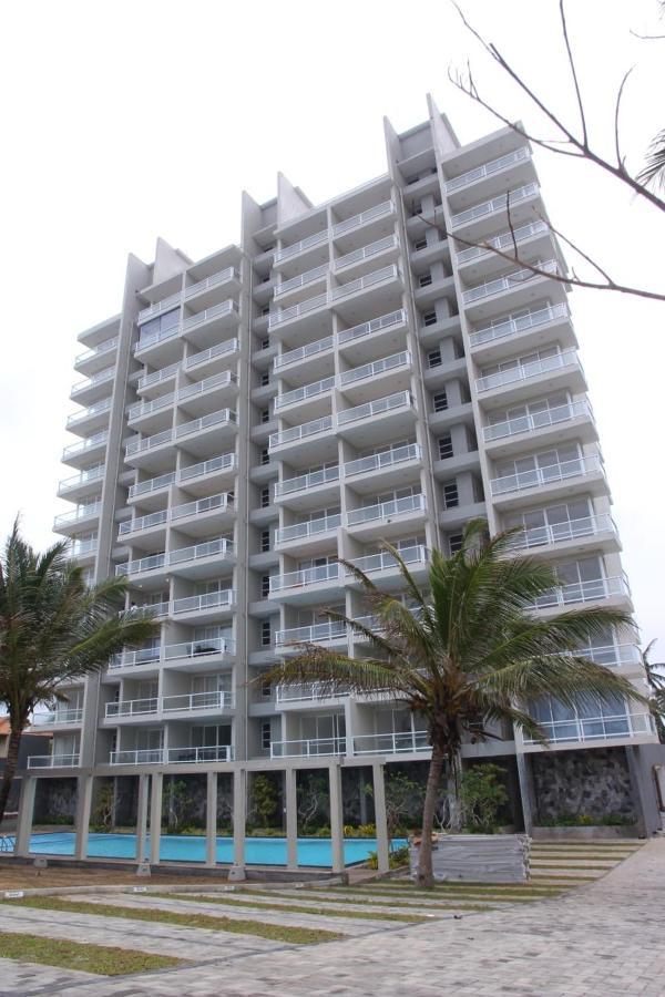 Apartamento Aqua Vista Uswetakeiyawa Exterior foto