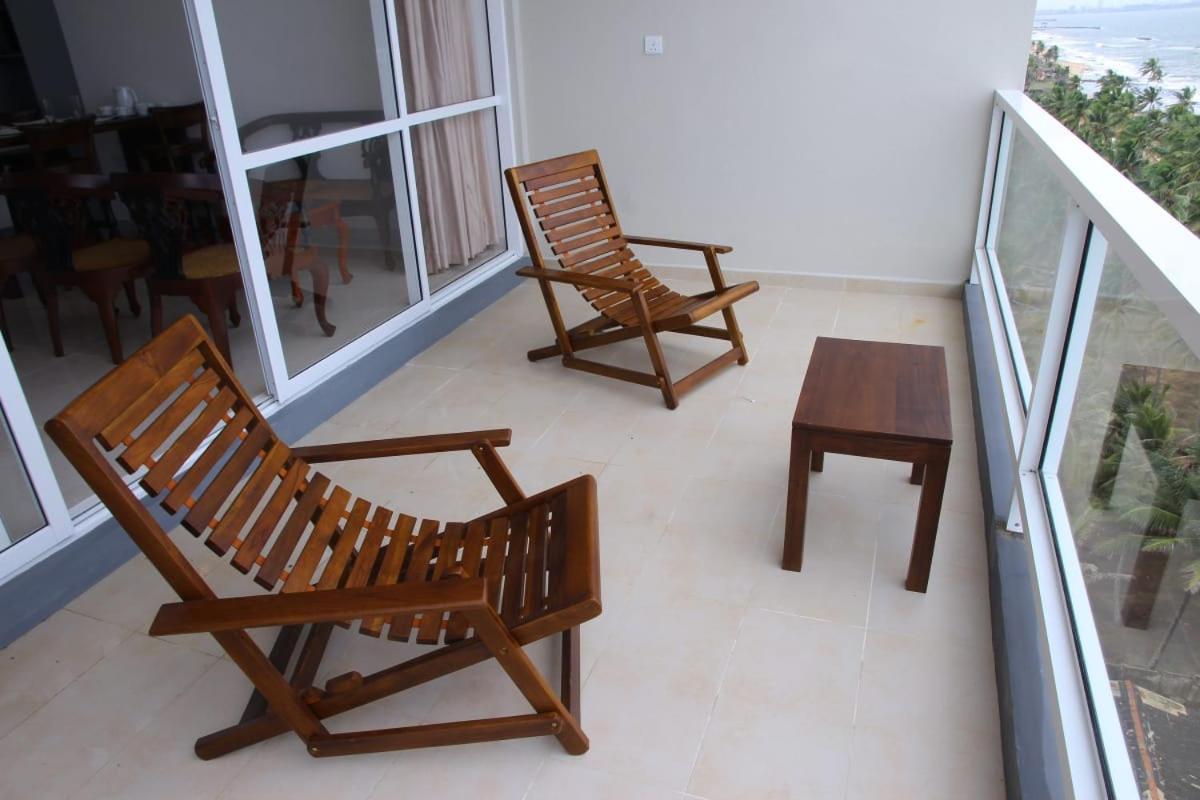 Apartamento Aqua Vista Uswetakeiyawa Exterior foto