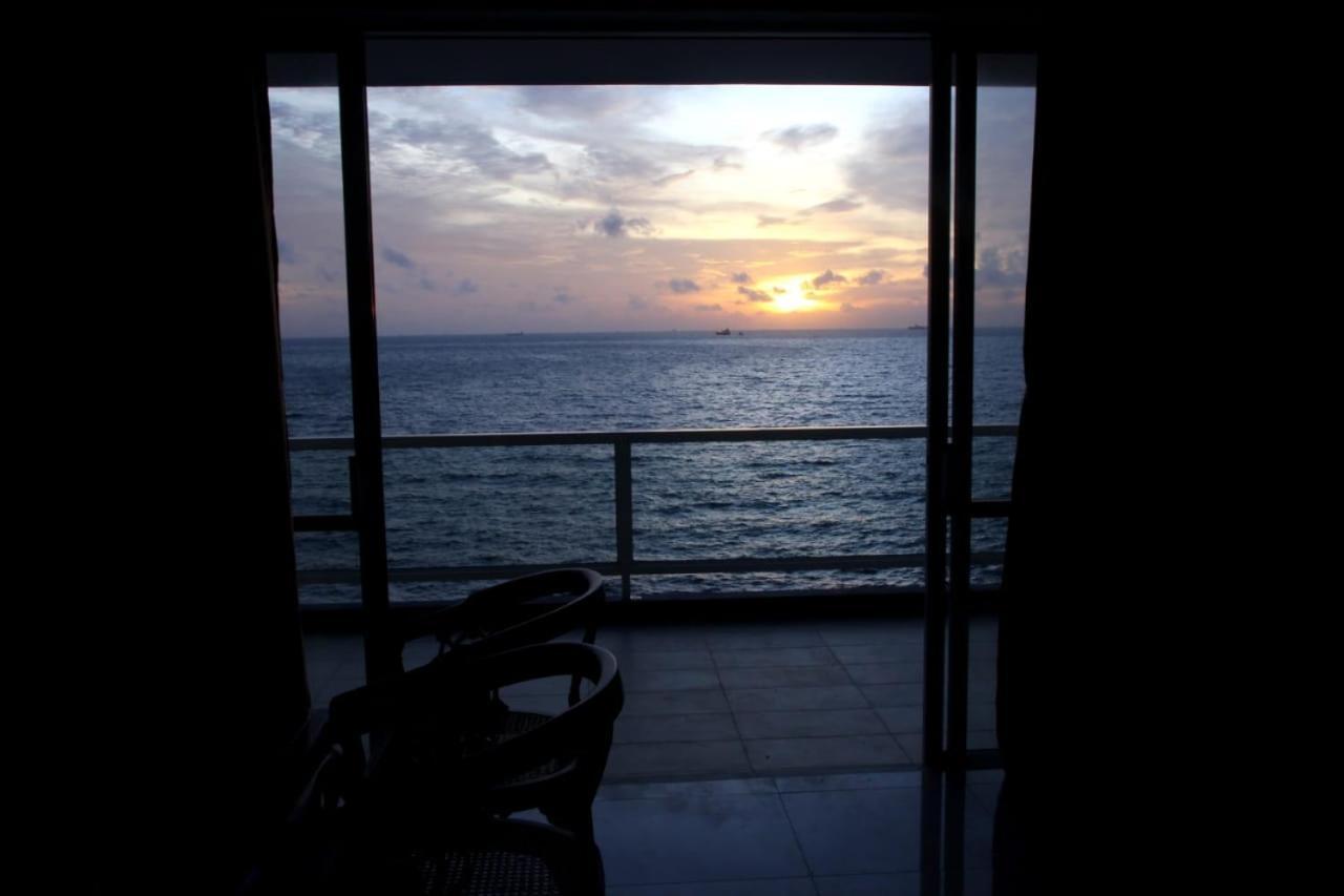 Apartamento Aqua Vista Uswetakeiyawa Exterior foto
