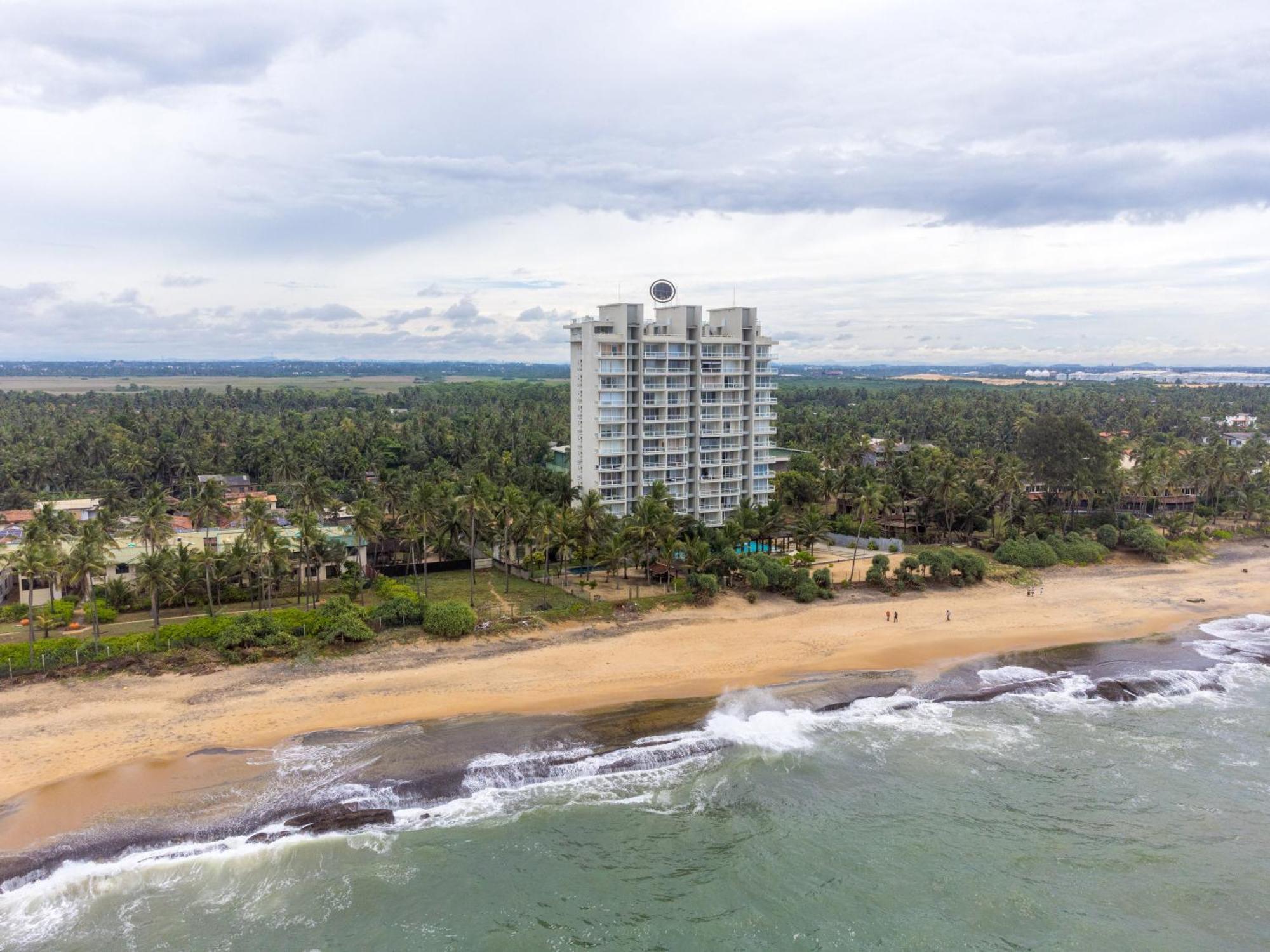 Apartamento Aqua Vista Uswetakeiyawa Exterior foto